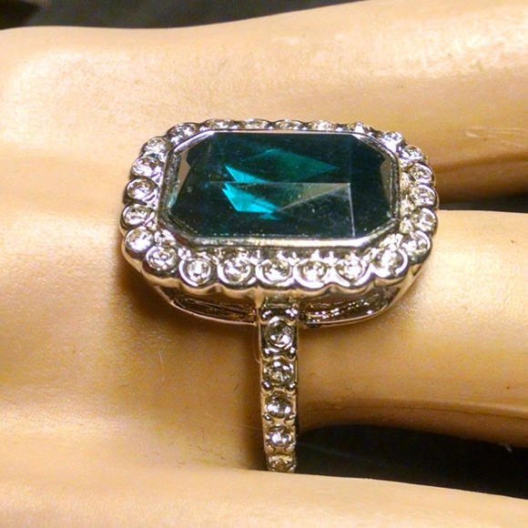 Rhinestones Sexy Large Stone Cocktail Ring main image 5
